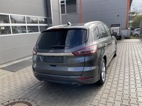 Vaizdas iš galo dešinės