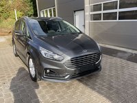 Vaizdas iš priekio dešinės