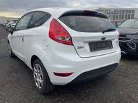 Vaizdas iš galo kairės