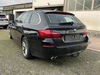 Vaizdas iš galo kairės