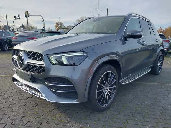 Pogled od napred levo