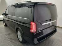 Pogled od pozadi levo