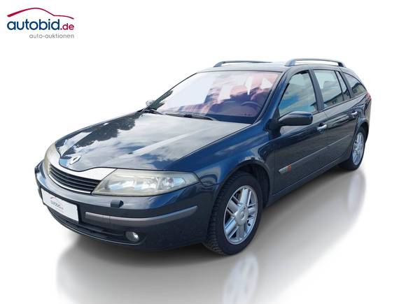 Вид спереди слева