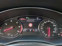 Pohled na přístrojovou desku