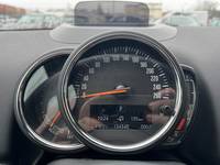 Pohled na přístrojovou desku