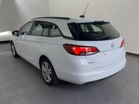 Vaade tagant vasakult