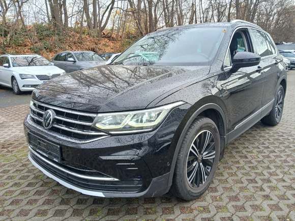 Vue de l’avant gauche