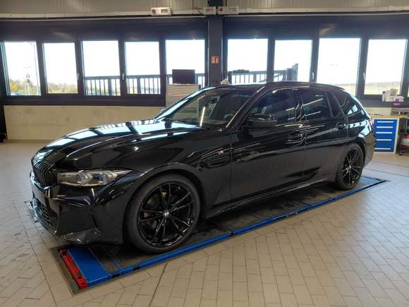 Pogled sprijeda lijevo