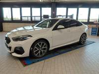 Pogled sprijeda lijevo