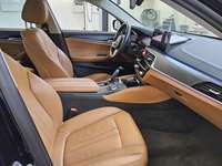 Вид на салон