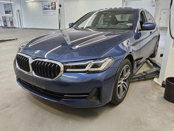 Вид спереди слева