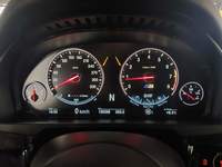 Pogled na kombinovani instrument