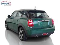 Pogled od pozadi levo