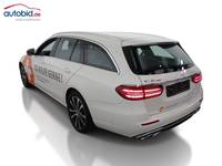 Вид сзади слева