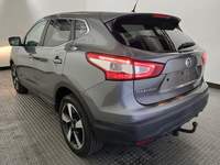 Pogled od pozadi levo