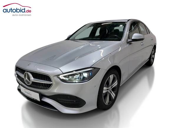 Pogled od napred levo