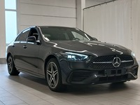 Náhled zpředu zprava