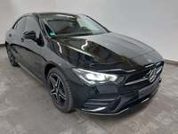 Skats no labās puses priekšā