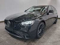 Skats no kreisās puses priekšā