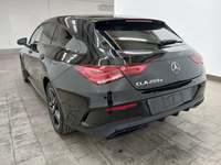 Pogled od pozadi levo