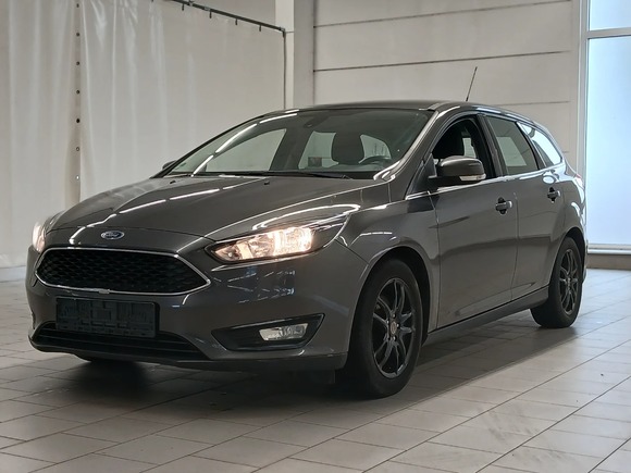 Náhled zpředu zleva