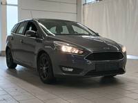 Náhled zpředu zprava