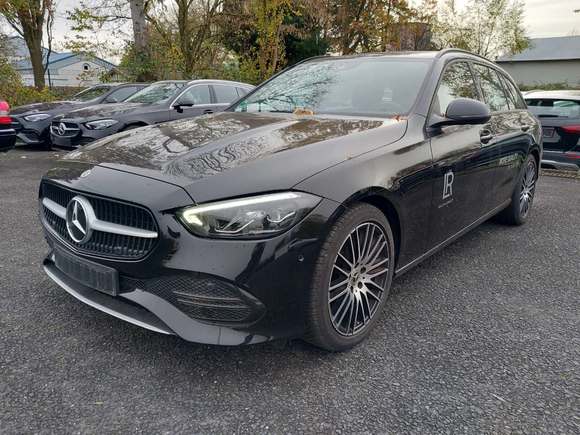 Pogled od napred levo