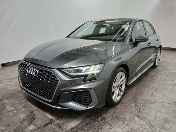 Pogled od napred levo