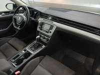 Вид на салон