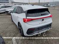 Widok z tyłu po stronie lewej