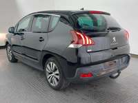 Pogled od pozadi levo