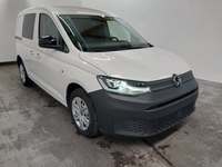 Pogled sprijeda desno