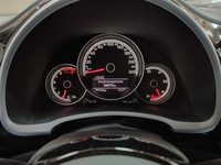 Pogled na kombinirani instrument