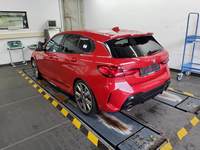 Vista traseira esquerda