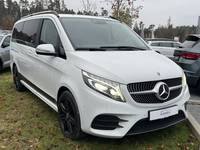 Pogled desno spredaj