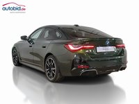 Vaade tagant vasakult