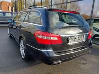 Widok z tyłu po stronie lewej