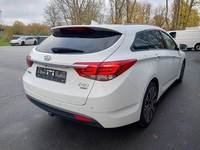 Widok z tyłu po stronie prawej