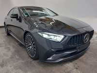 Skats no labās puses priekšā