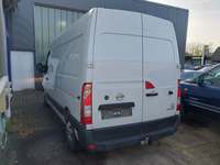 Widok z tyłu po stronie lewej