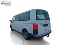 Vaade tagant vasakult