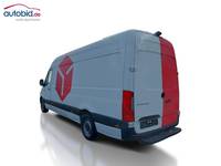 Vaade tagant vasakult