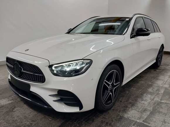 Pogled od napred levo