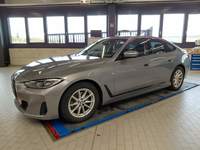 Pogled sprijeda lijevo