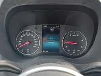 Pogled na kombinovani instrument