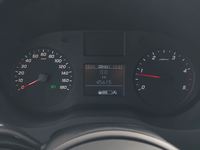 Pogled na kombinovani instrument