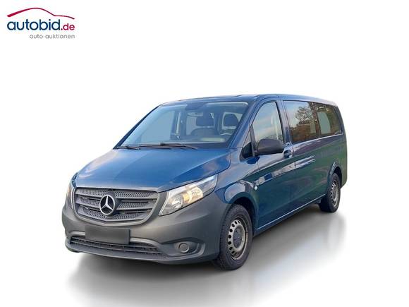 Pogled od napred levo