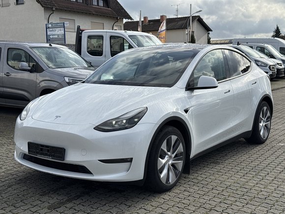 Náhled zpředu zleva