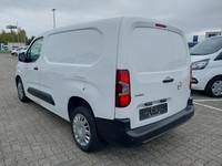 Pogled straga lijevo