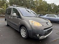 Náhled zpředu zprava